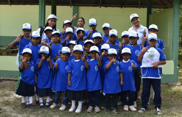 NIÑ@S SE HACEN RESPONSABLES DEL CUIDADO DEL AGUA