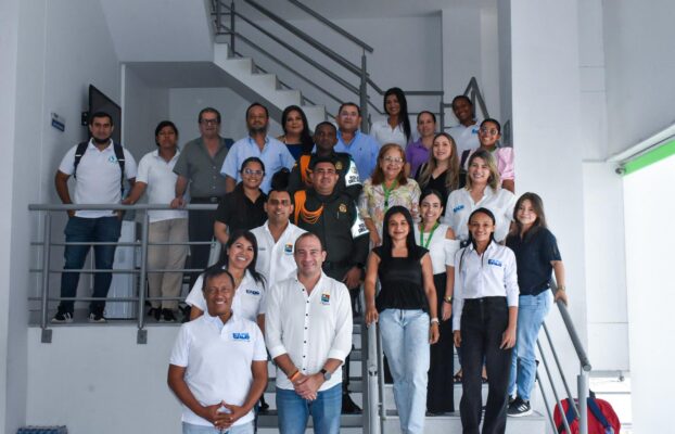 ¡Estrategia de los Clubes Defensores del Agua: un trabajo en equipo por el cuidado del agua y el medio ambiente en Sucre!