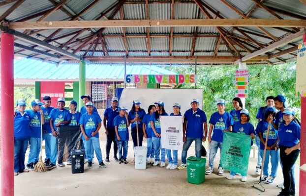 Con jornada de limpieza y aseo, contribuimos por un medio ambiente sostenible